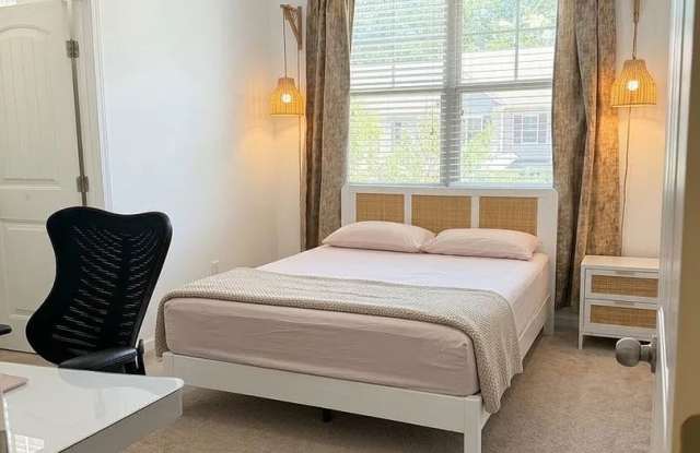 Room in 3 Bedroom Home in Morrisville Gallery 3