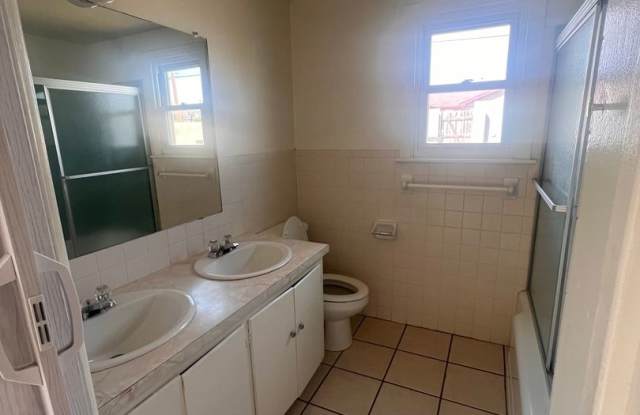 Large Family Home! Gallery 3