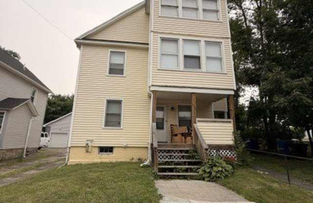 24 McGuinness Street photos photos