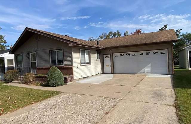 2520 Calihan Ave Ne photos photos