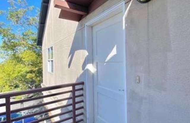 864 Laurel ST A - 864 Laurel Street, San Carlos, CA 94070