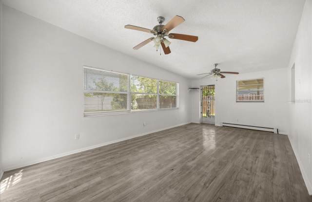 1849 VIBURNUM Lane Gallery 3