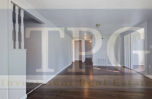 6804 East 66th Street Gallery 4