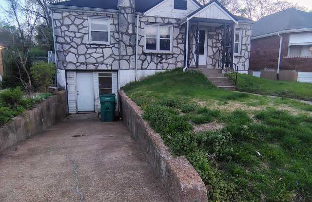 6404 Myron Avenue photos photos