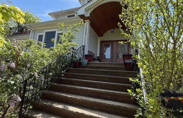 322 E Beech photos photos