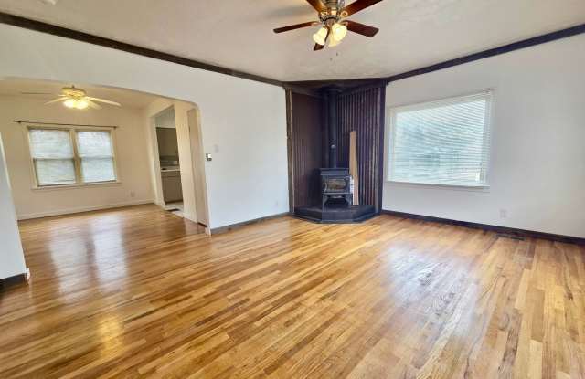 Coming Soon! Charming Home in Henefer, UT! Gallery 4