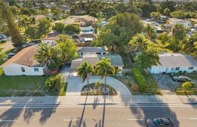 2831 N SEACREST Boulevard Gallery 3