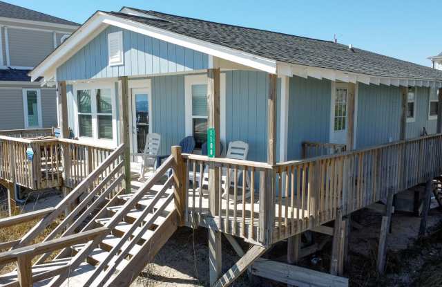 OFF SEASON Oceanfront & Pet Friendly Rental- Mid October 2026- Mid March 2027 - 3 Month Minimum Required Gallery 3