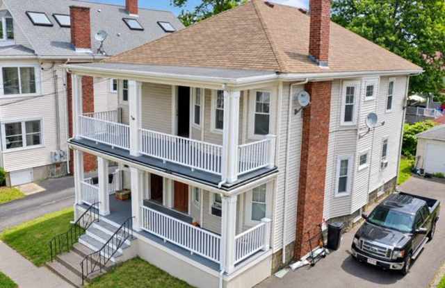 113 East Elm Ave. Gallery 1