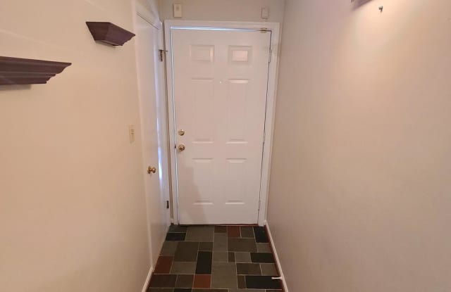 88 WINDBROOKE CIRCLE Gallery 2