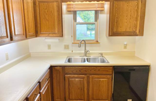 2 Bedroom Condo in Williston VT Available NOW! photos photos