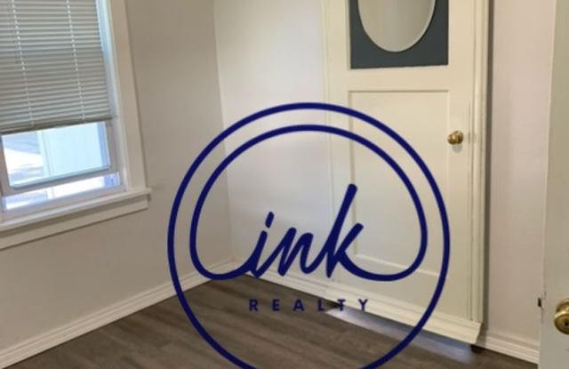 Available - 1 Bed 1 Bath House $1,000 a month photos photos