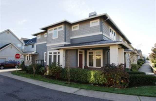1899 11th Lane Northeast - 1 Gallery 2