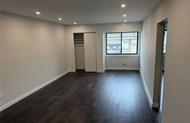 99-105 W Hoffman Avenue unit: Apt C photos photos