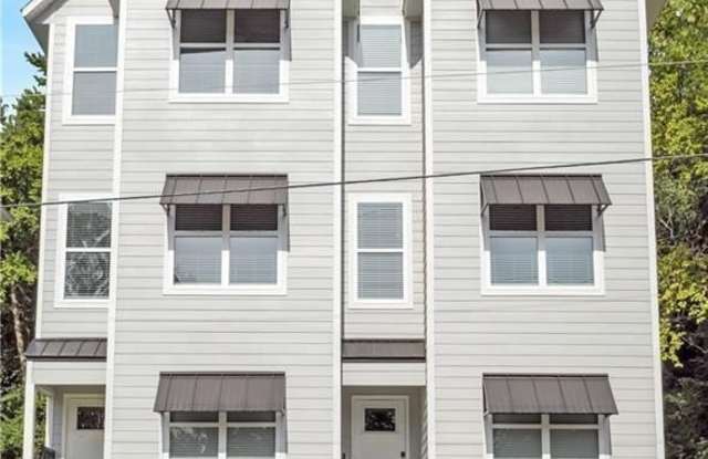 1512  N Gregg  AVE photos photos