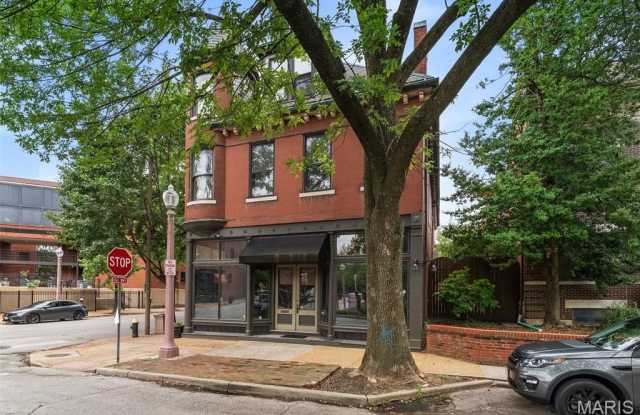 4400 Laclede Gallery 3