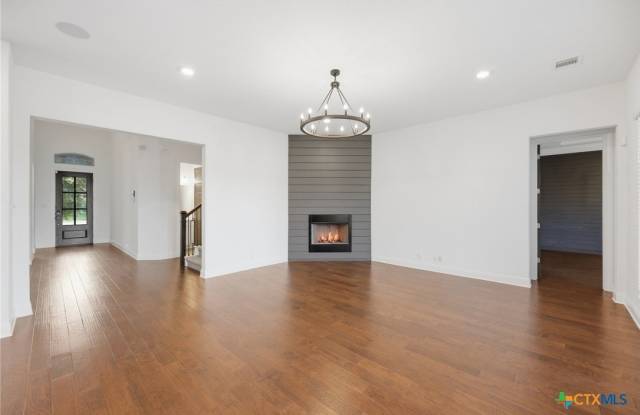 473 Turning Stone Gallery 4