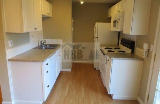 13067 Pacific Hwy SW, Unit A - 13067 Pacific Highway Southwest, Lakewood, WA 98499