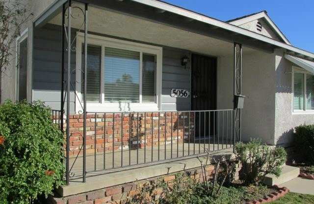 5056 Newcastle Avenue photos photos
