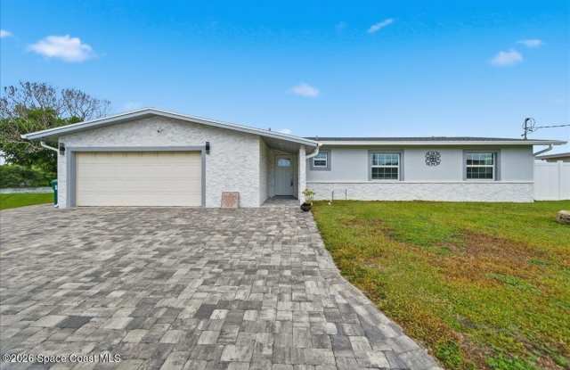 415 Island Drive Gallery 2
