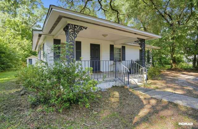 Charming 3BR House in Pensacola Gallery 3