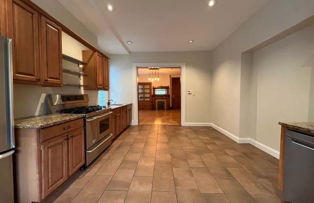 347 Stratford Avenue #1 Gallery 2