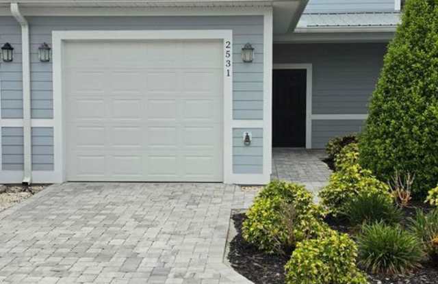 Stylish 2-Bedroom Townhome in Winter Haven | Modern Comfort, Prime Location & Move-In Ready! photos photos