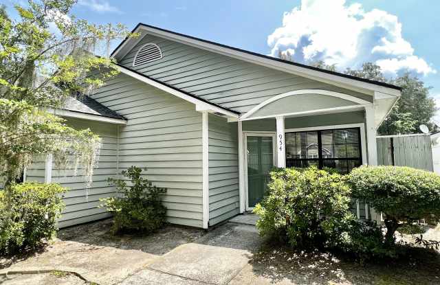 954 Oyster Cove Gallery 2