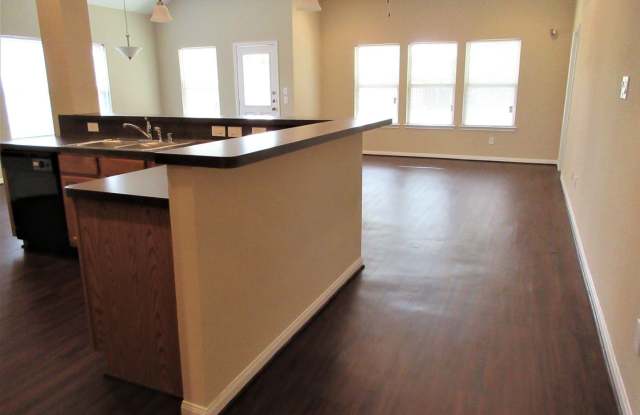 318 Corydon Dr. Gallery 4