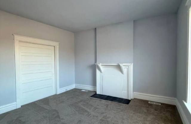 Charming 3BR House in Saint Louis photos photos