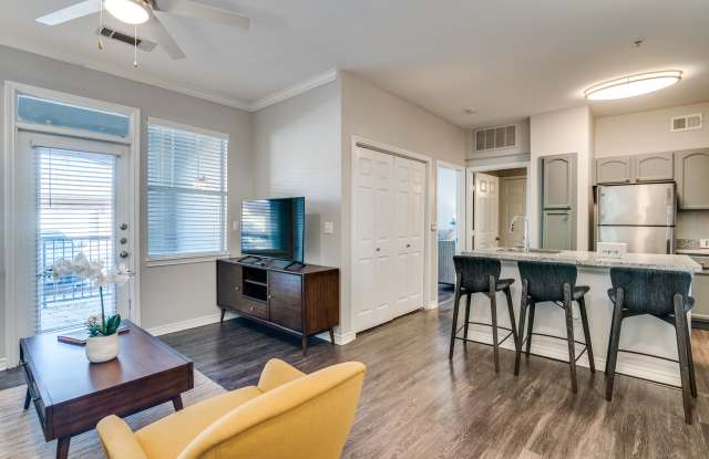 Bluffs at Vista Ridge Apartments Gallery 3
