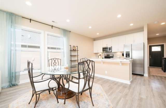 6553 Valley Brook Trace Gallery 2
