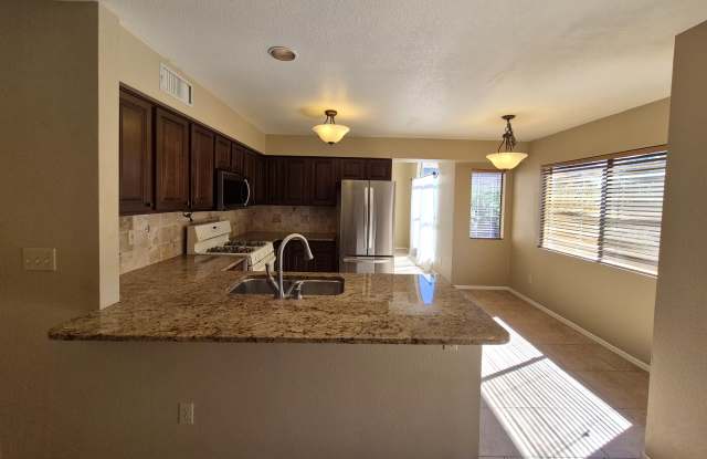 8863 North Willeta Drive Gallery 4