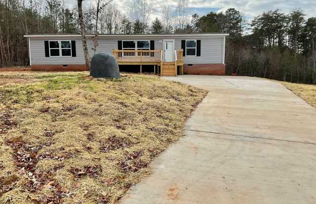 Doublewide Home For Rent is Iron Station, NC photos photos