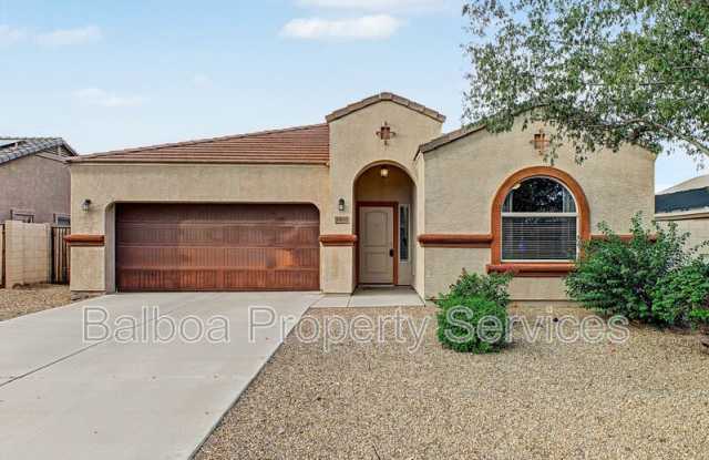 5596 E Helios Dr Gallery 1