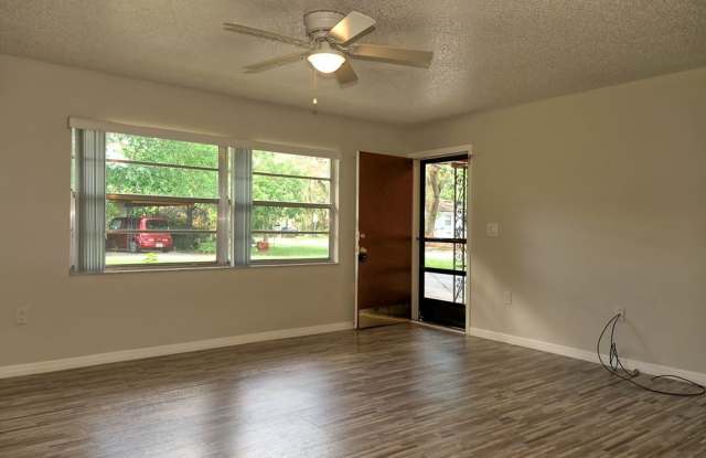 Duplex in Colonialtown Gallery 3