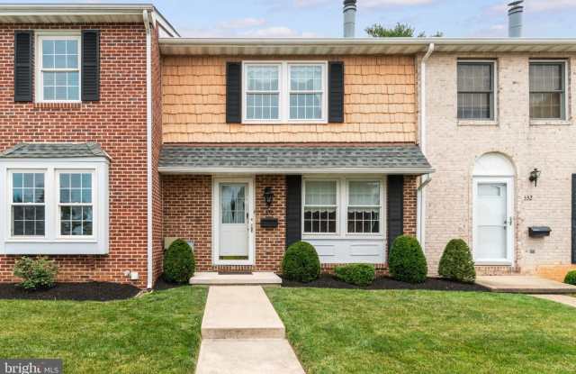 330 HARLAN Square photos photos