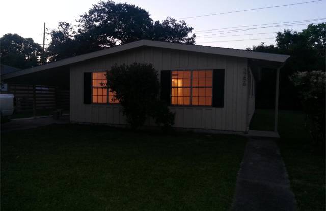 3756 Ridgemont Drive photos photos