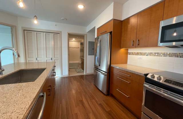 1 bed/1 bath/ 1 parking Keauhou Place photos photos