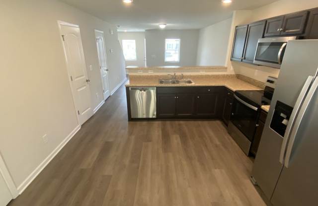 2 Bedroom 2.5 Bathroom Gallery 4