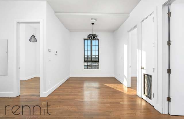 861 Broadway Gallery 4