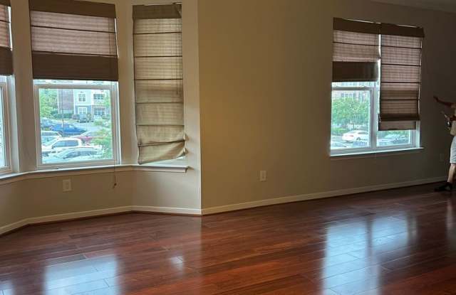 3-Bed 2.5-Bath Condo at Patrick Henry Place Gallery 3