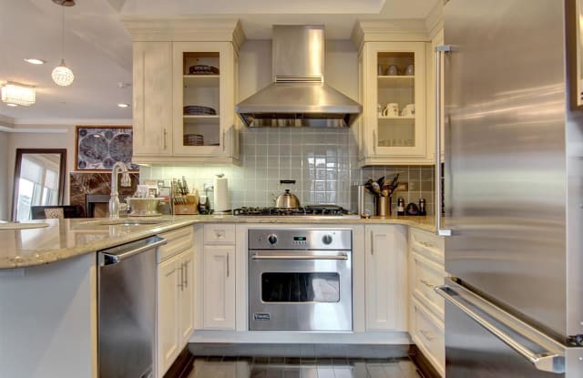 39 CAMBRIDGE WAY - 39 Cambridge Way, Hudson County, NJ 07086