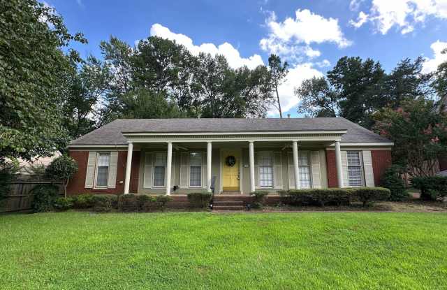 One Story Germantown Home Move In Ready! Fenced Backyard! Located on Farmington Blvd between Brierbrook and Kimbrough. Pets are owner's approval, fees apply. photos photos