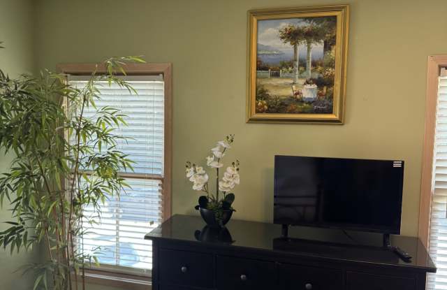 98 W Center St photos photos