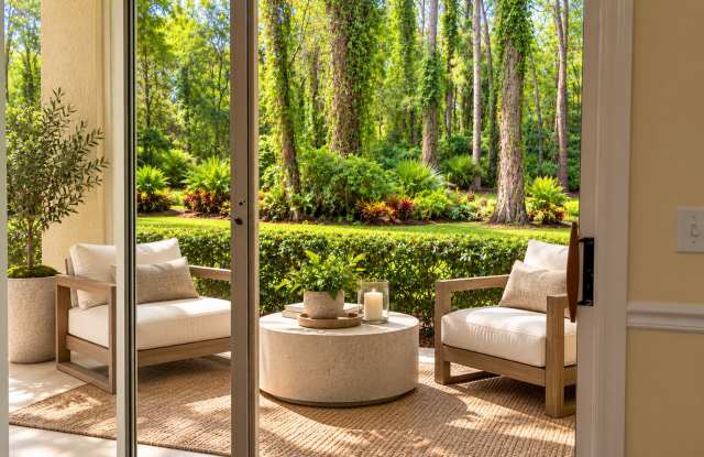 Beautiful 2/2 Conservation View Condo at The Crest close to UCF and Valencia College. Gallery 4