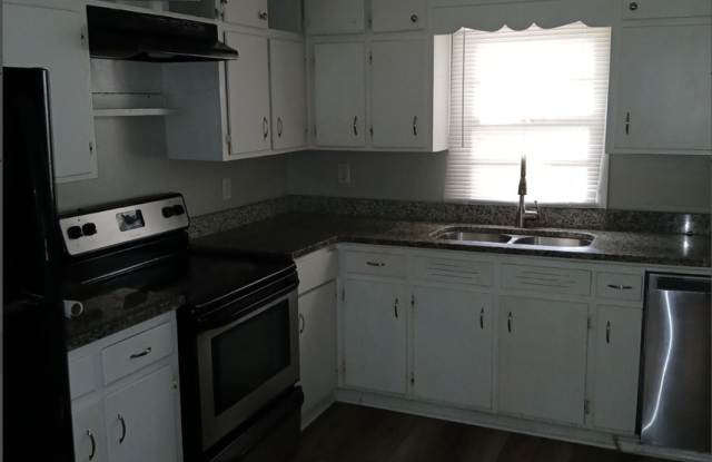 PRICE REDUCED! AVAILABLE NOW! photos photos