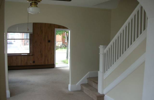 622 N. Reading Avenue Gallery 4