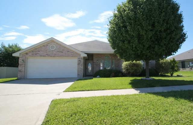 2806 Hydrangea Ave photos photos