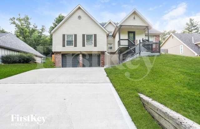 506 Brookside Avenue - 506 Brookside Avenue, Liberty, MO 64068